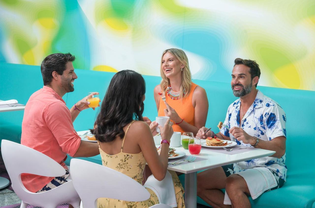 Temptation At The Tower Cancun Resort (Adults Only) Exterior photo